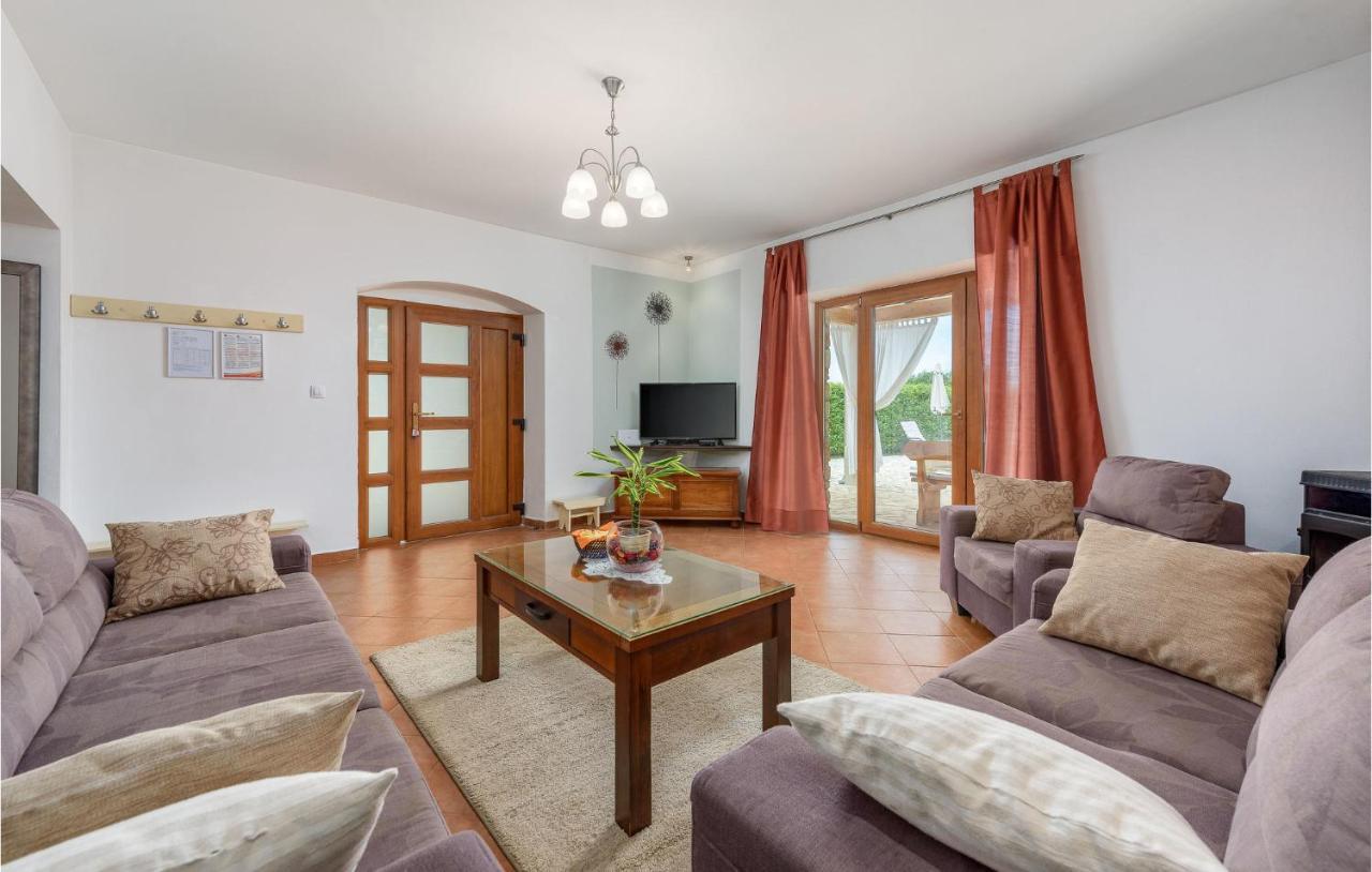 Cozy Home In Pamici With Kitchen Dış mekan fotoğraf