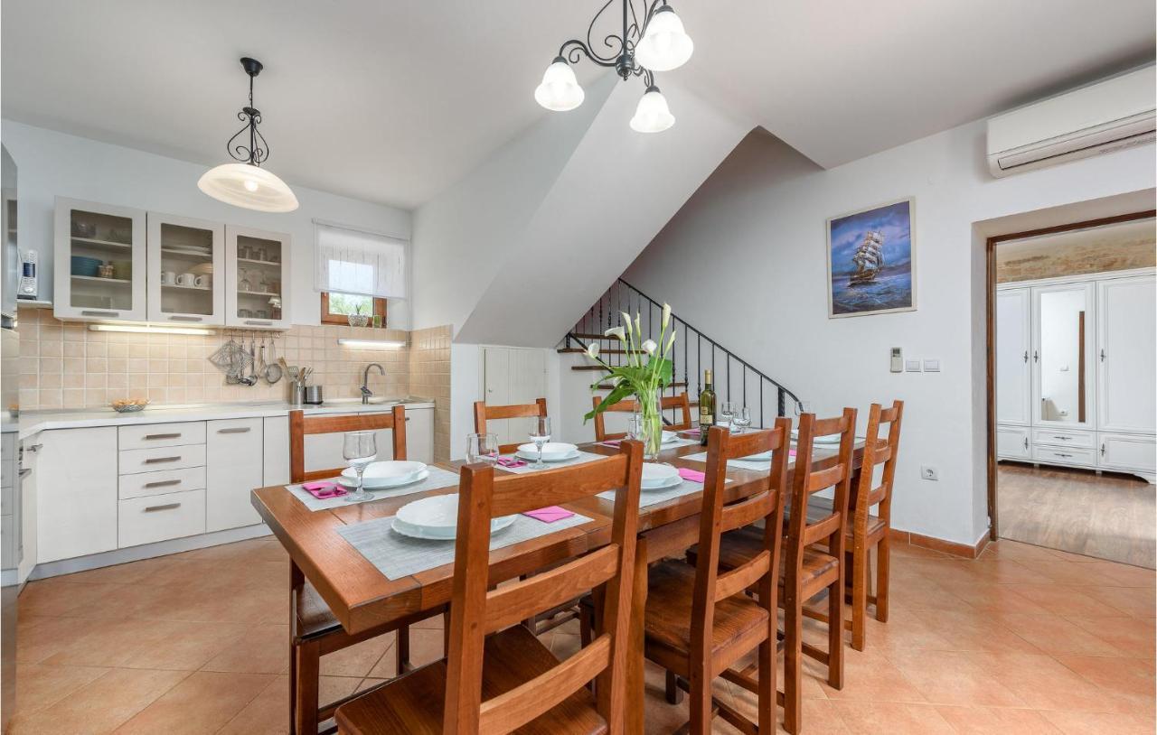 Cozy Home In Pamici With Kitchen Dış mekan fotoğraf